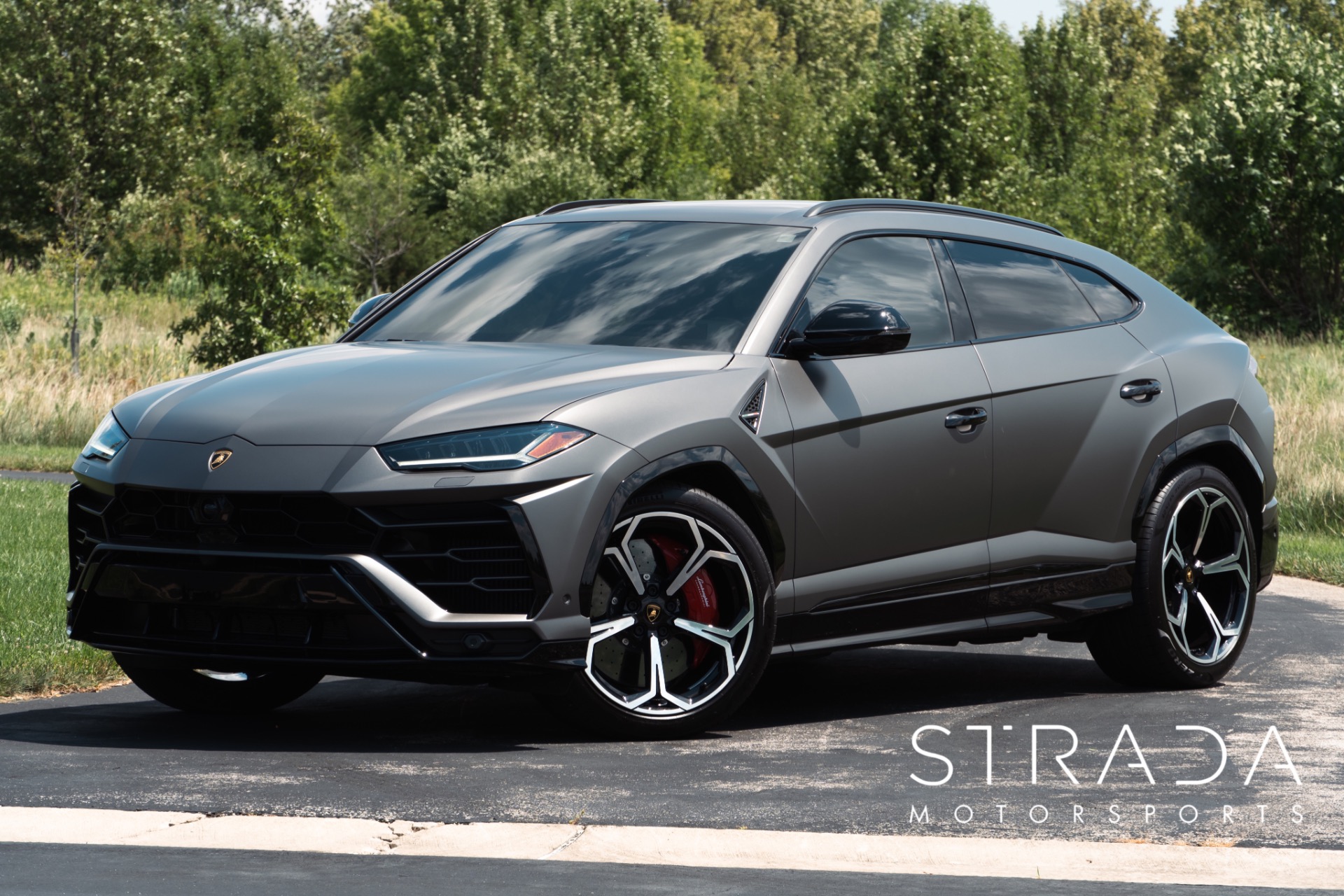 2021 Lamborghini Urus SUV Digital Showroom